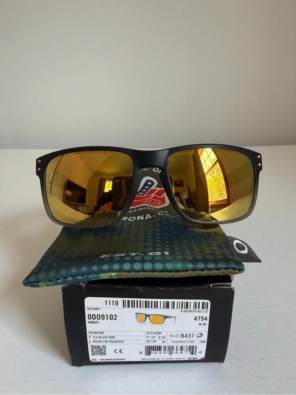 Oakley holbrook tld